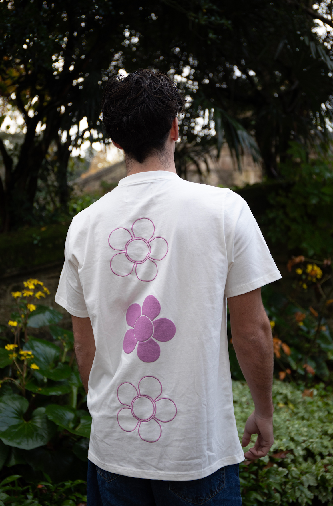 ELEUTHERIA TEE